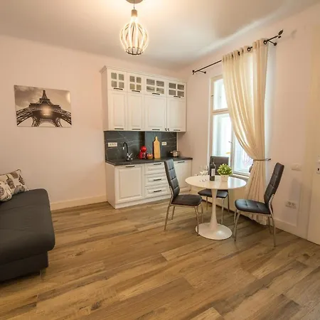 Old Town Apartment